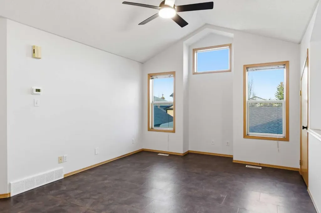 68 Silver Springs Way Airdrie AB T4B2R6