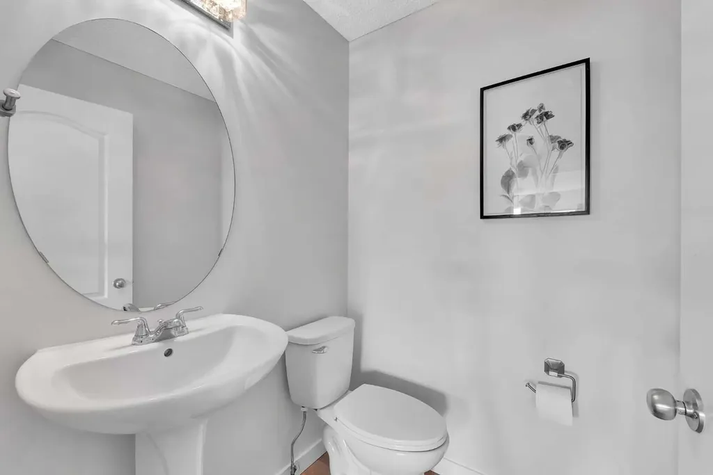214 Royal Birch View NW Calgary AB T3G 5J8