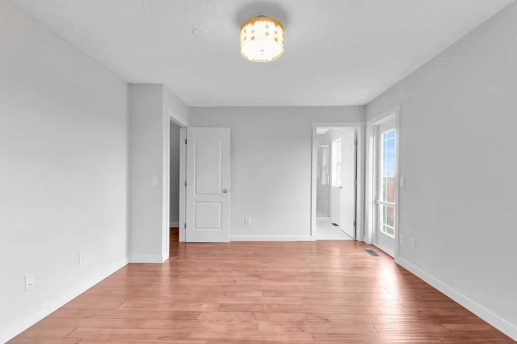 214 Royal Birch View NW Calgary AB T3G 5J8