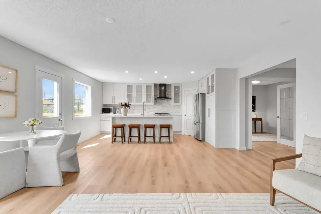 214 Royal Birch View NW Calgary AB T3G 5J8