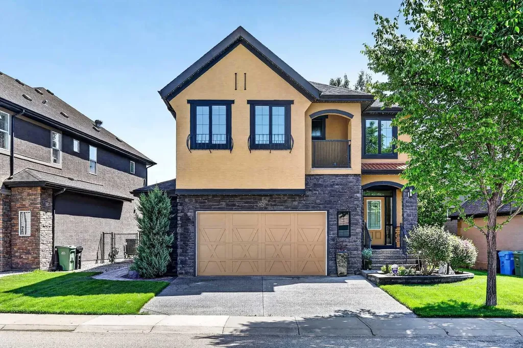 652 Quarry Way SE Calgary AB T2C 5H6