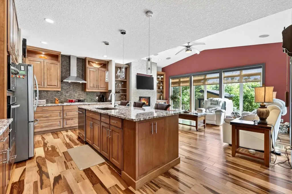 652 Quarry Way SE Calgary AB T2C 5H6