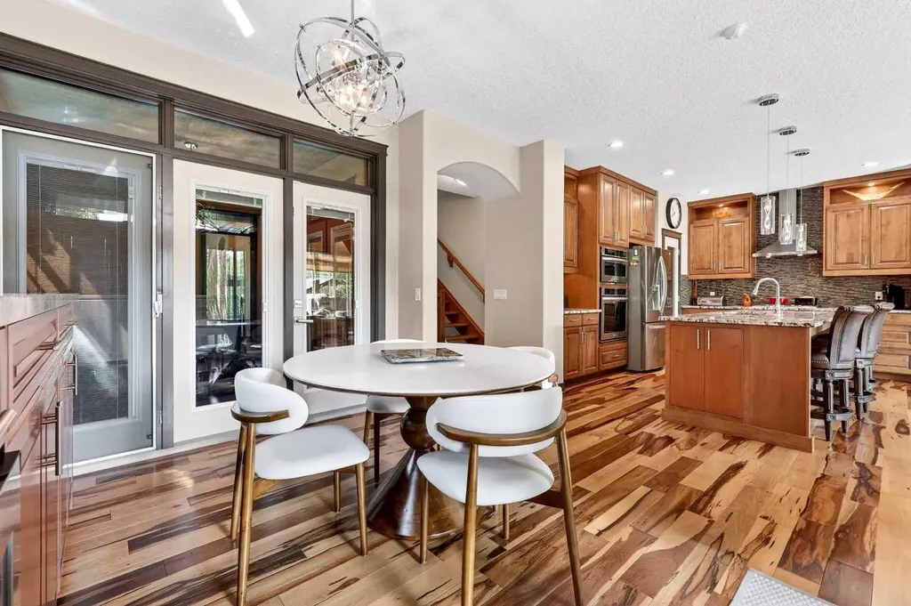 652 Quarry Way SE Calgary AB T2C 5H6