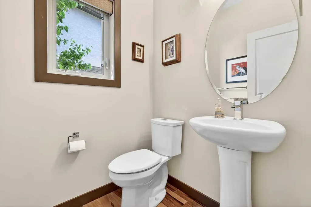 652 Quarry Way SE Calgary AB T2C 5H6