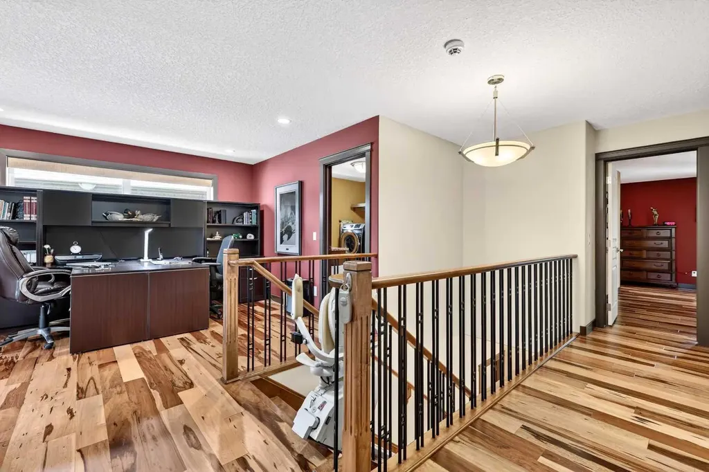 652 Quarry Way SE Calgary AB T2C 5H6