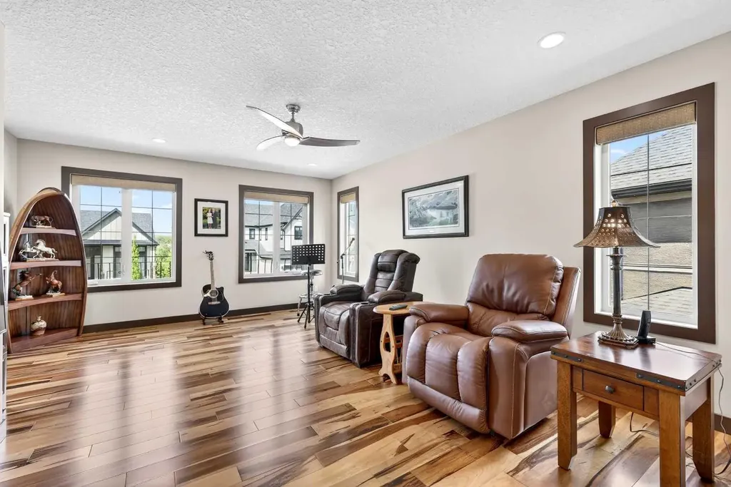 652 Quarry Way SE Calgary AB T2C 5H6