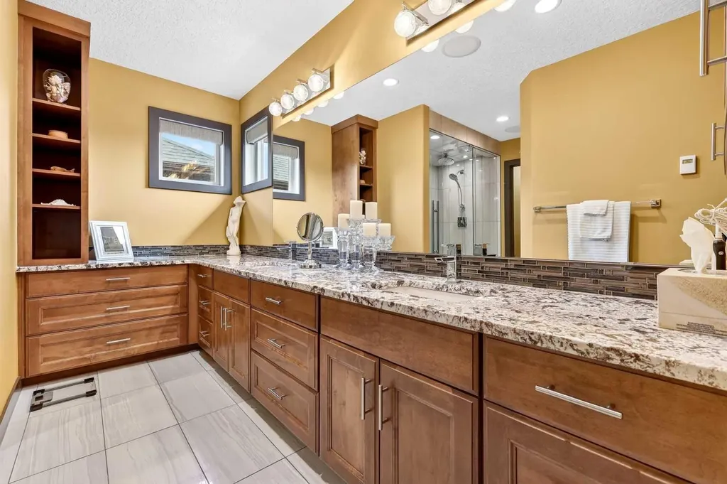 652 Quarry Way SE Calgary AB T2C 5H6
