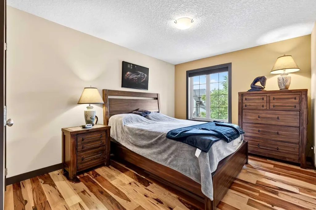 652 Quarry Way SE Calgary AB T2C 5H6