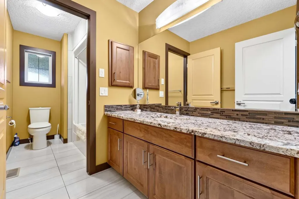 652 Quarry Way SE Calgary AB T2C 5H6