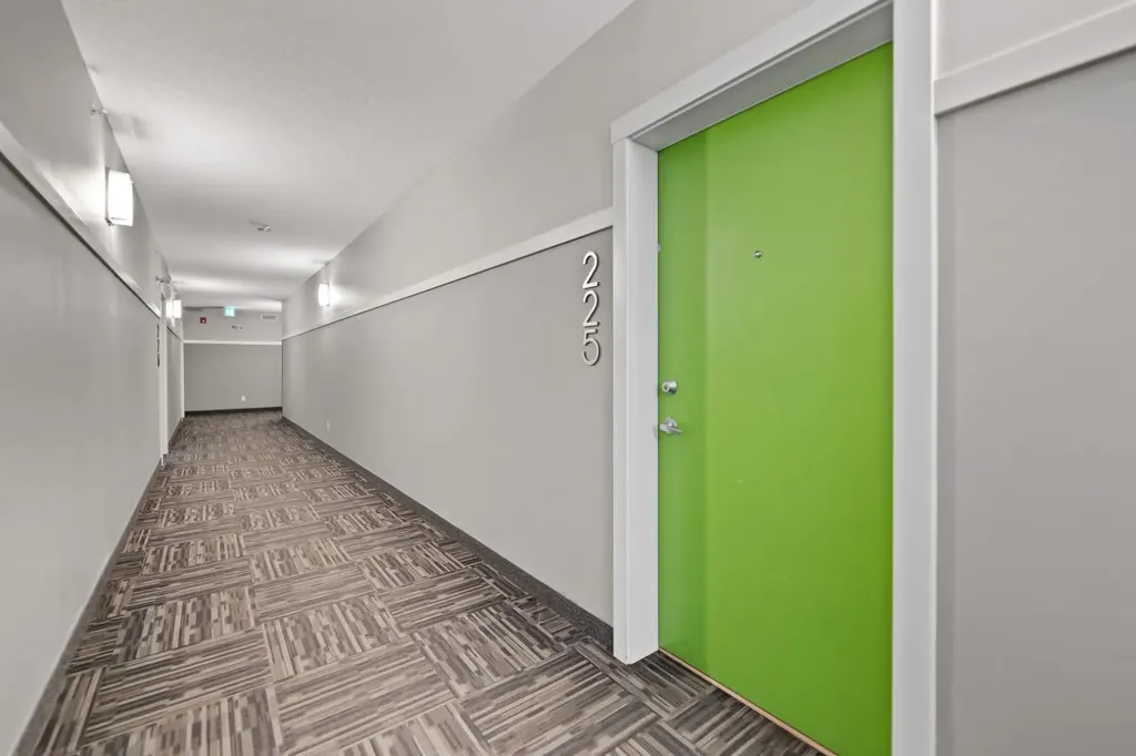 20 Seton Park SE Calgary AB T3M2V4