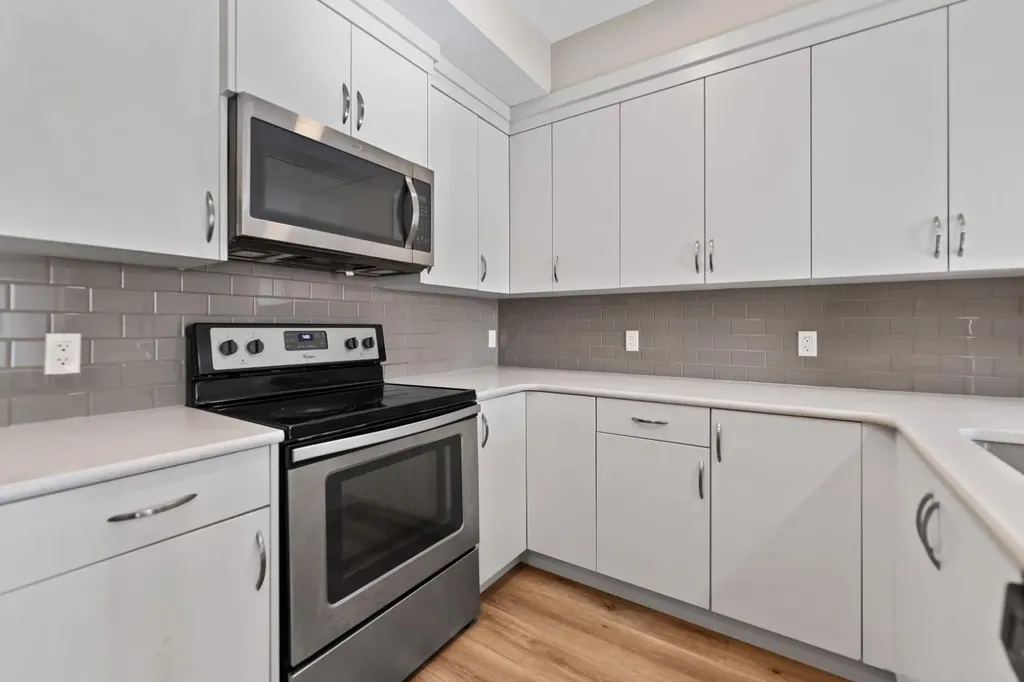 20 Seton Park SE Calgary AB T3M2V4
