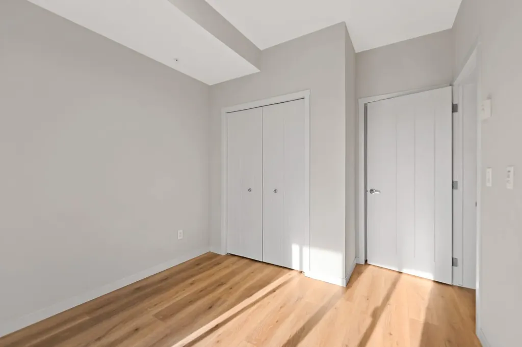 20 Seton Park SE Calgary AB T3M2V4