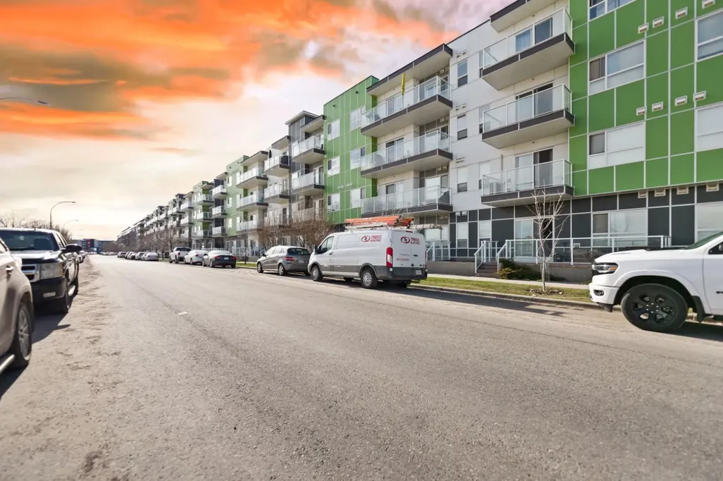 20 Seton Park SE Calgary AB T3M2V4
