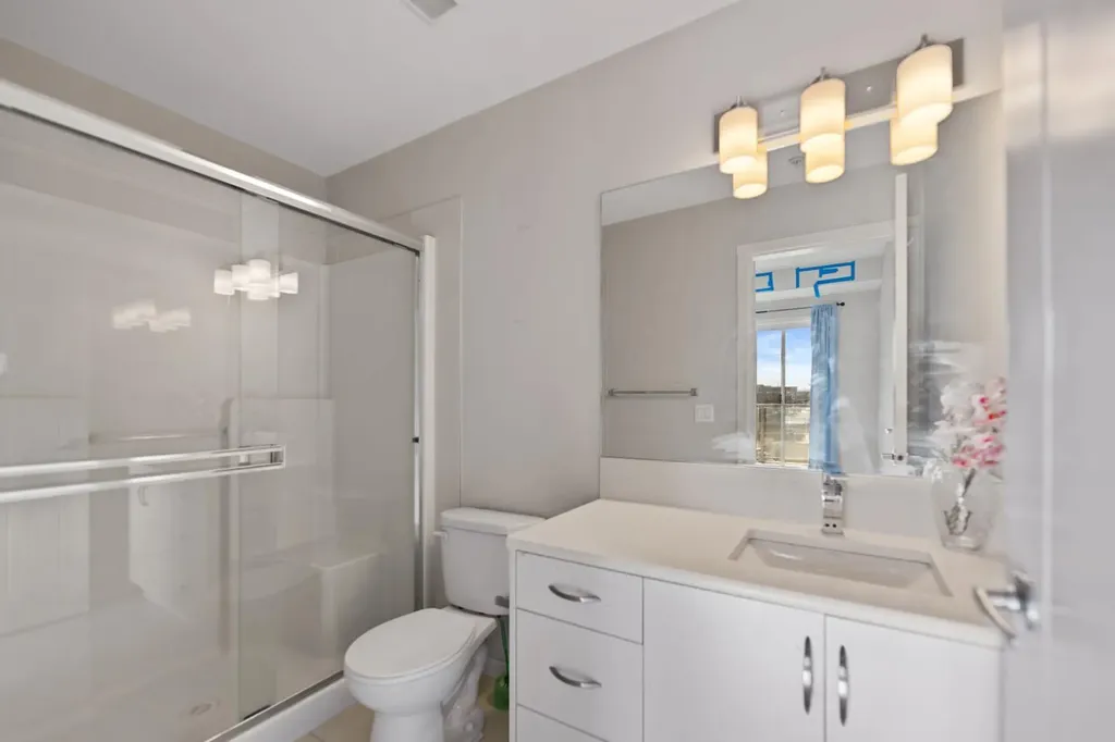 20 Seton Park SE Calgary AB T3M2V4