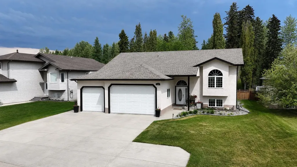 1409 Edson Drive Edson AB T7E 1H6