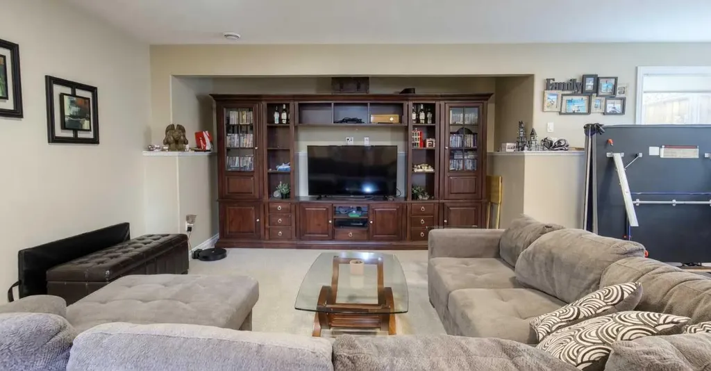 1409 Edson Drive Edson AB T7E 1H6