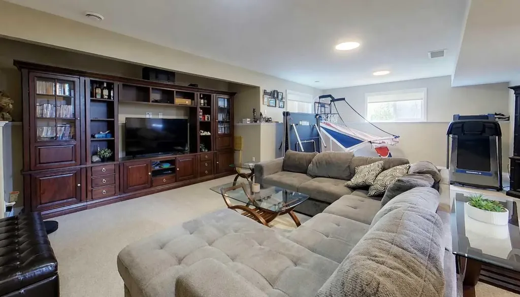 1409 Edson Drive Edson AB T7E 1H6