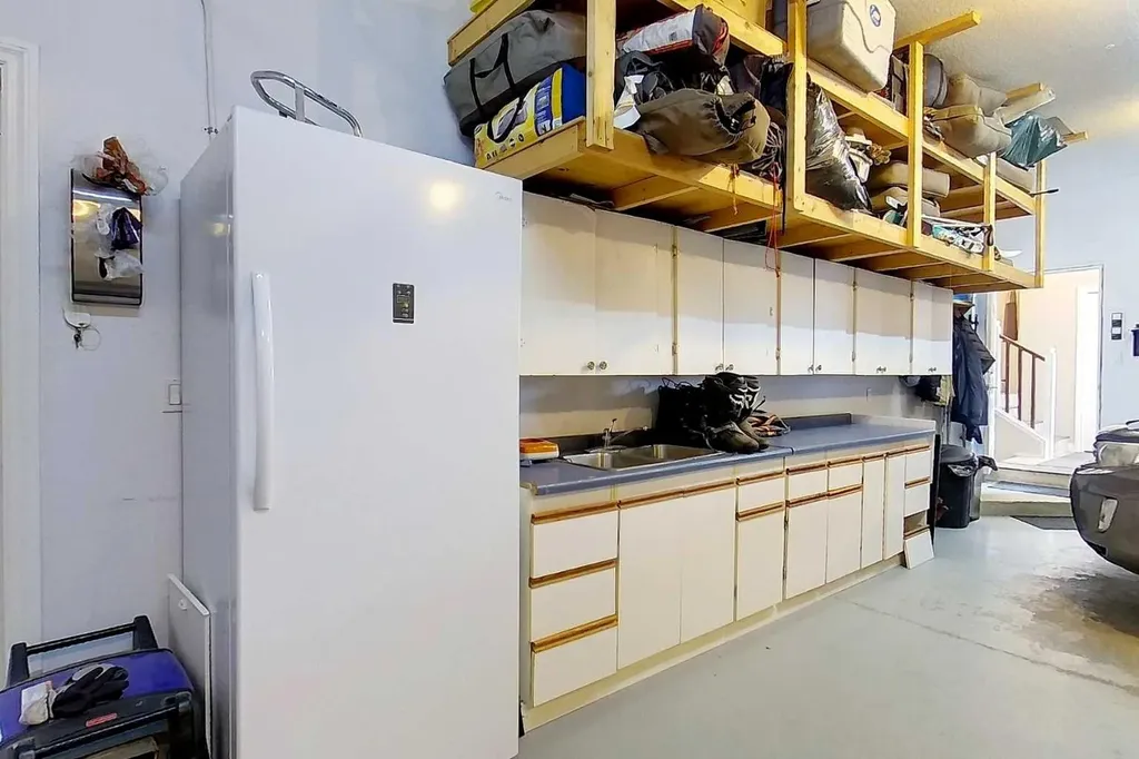 1409 Edson Drive Edson AB T7E 1H6