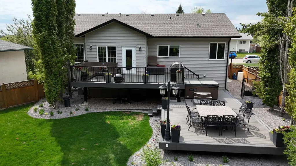1409 Edson Drive Edson AB T7E 1H6