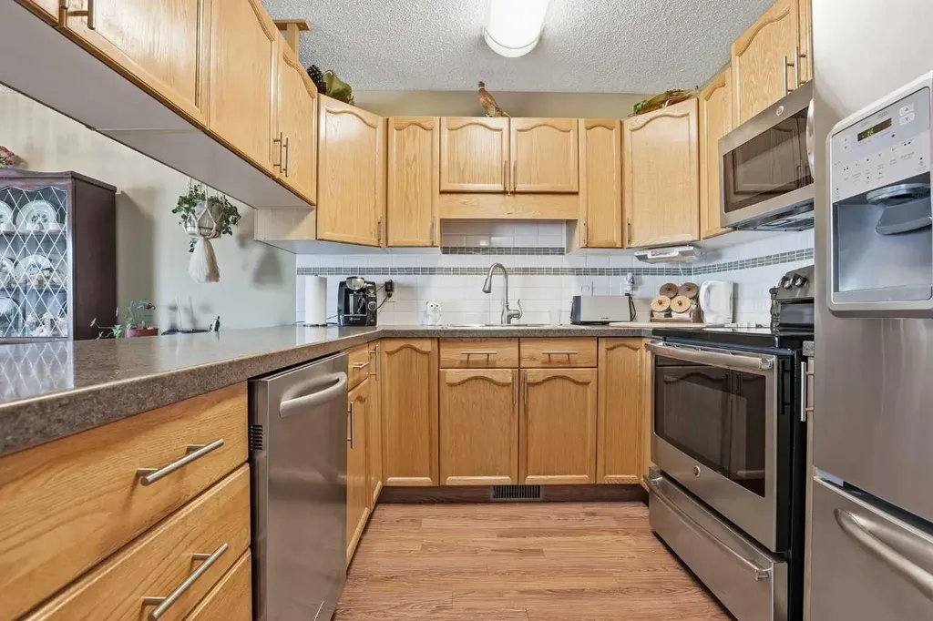11 Macewan Park Heights NW Calgary AB T3K3W6