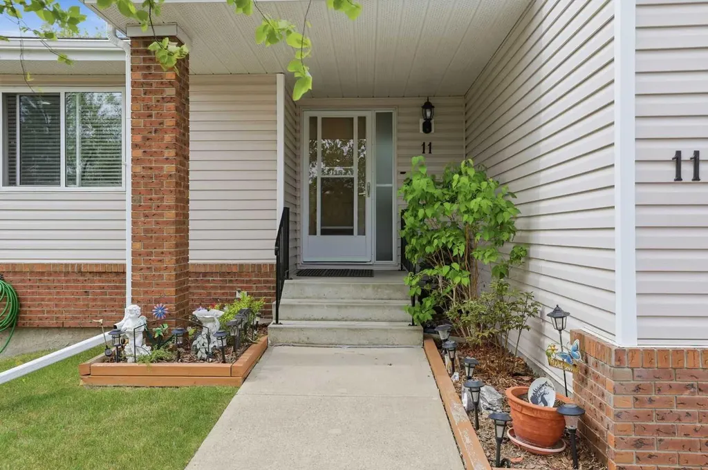 11 Macewan Park Heights NW Calgary AB T3K3W6