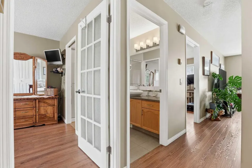 11 Macewan Park Heights NW Calgary AB T3K3W6
