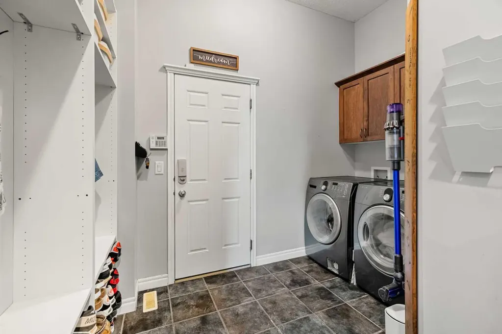 194 Brightonstone Bay SE Calgary AB T2Z 4W4