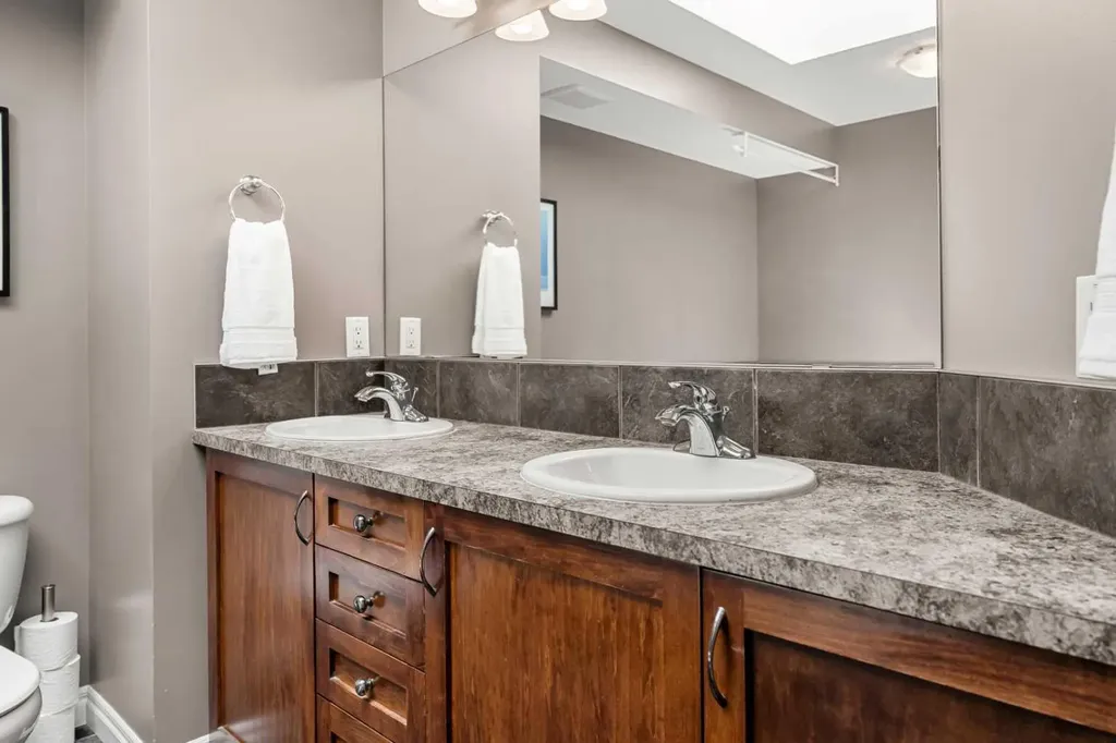 194 Brightonstone Bay SE Calgary AB T2Z 4W4
