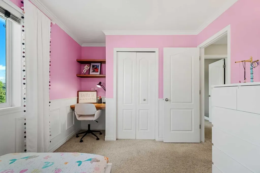 194 Brightonstone Bay SE Calgary AB T2Z 4W4