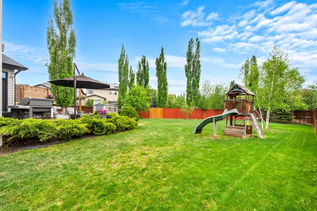 194 Brightonstone Bay SE Calgary AB T2Z 4W4