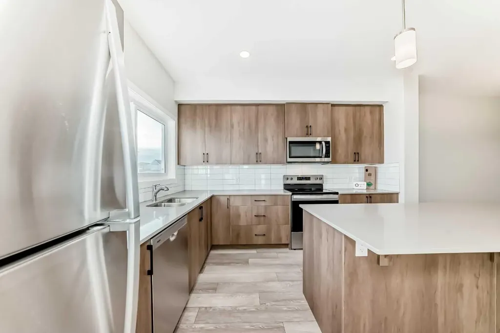 241 Bridgeport Gate Chestermere AB T1X 0B5