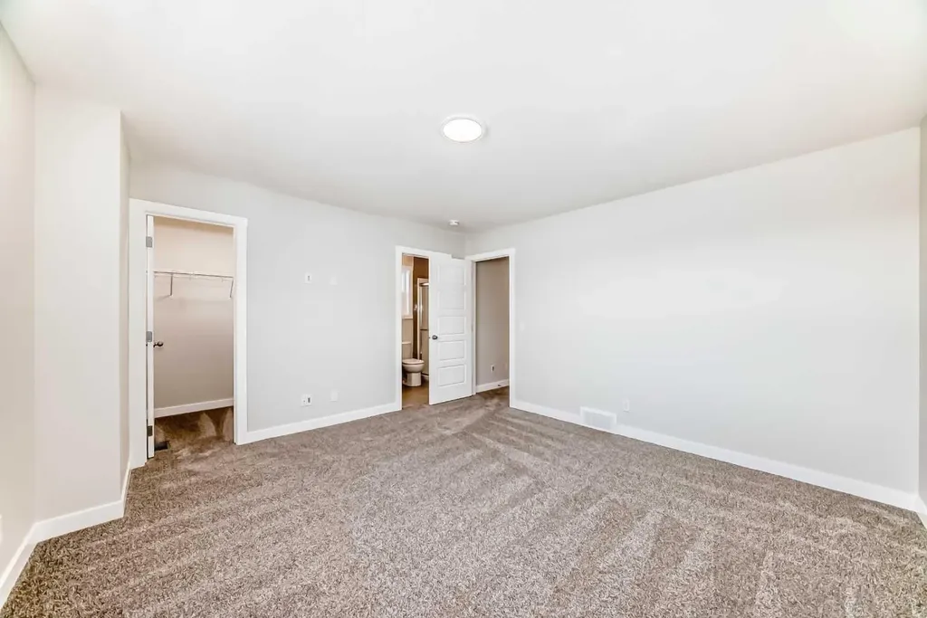 241 Bridgeport Gate Chestermere AB T1X 0B5