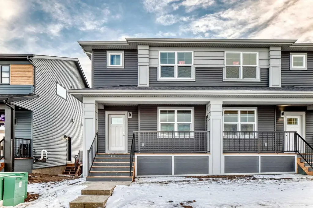 241 Bridgeport Gate Chestermere AB T1X 0B5