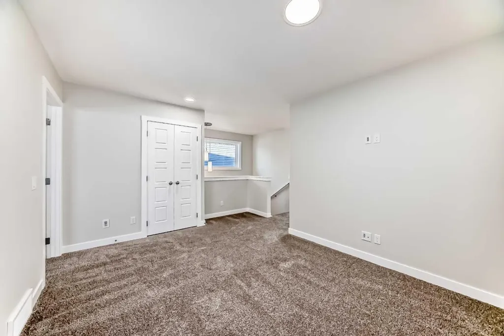 241 Bridgeport Gate Chestermere AB T1X 0B5