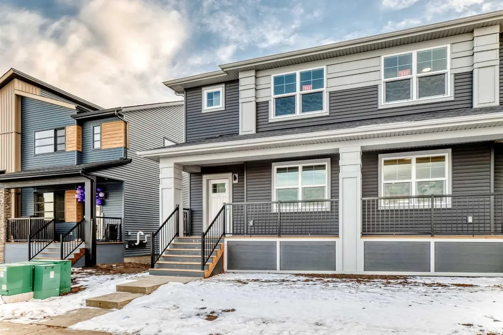 241 Bridgeport Gate Chestermere AB T1X 0B5