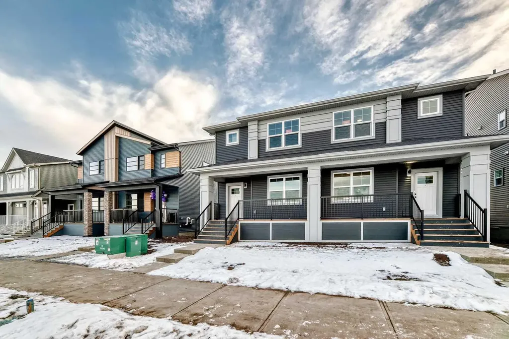 241 Bridgeport Gate Chestermere AB T1X 0B5