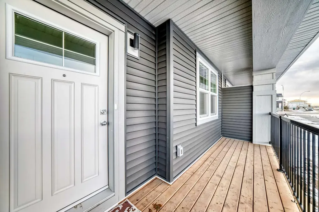 241 Bridgeport Gate Chestermere AB T1X 0B5