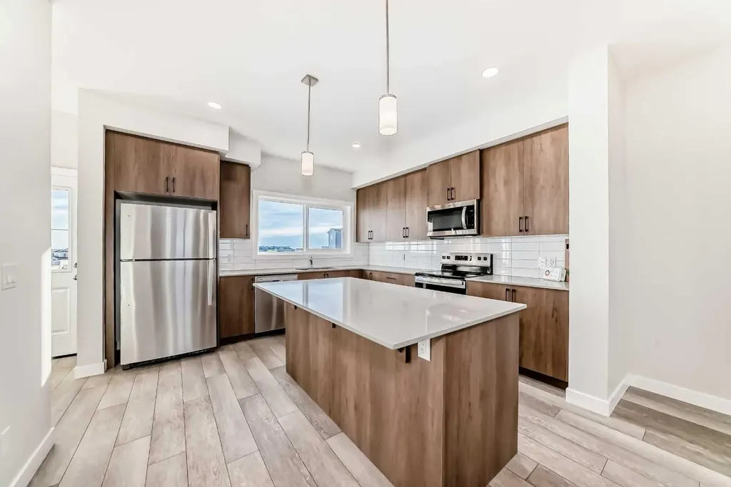 241 Bridgeport Gate Chestermere AB T1X 0B5