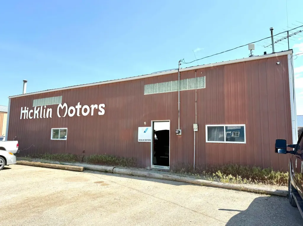 2018 19 Avenue Nanton AB T0L 1R0