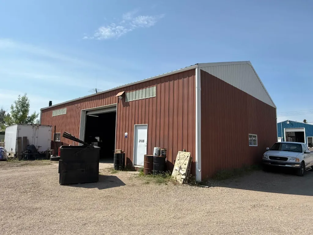 2018 19 Avenue Nanton AB T0L 1R0