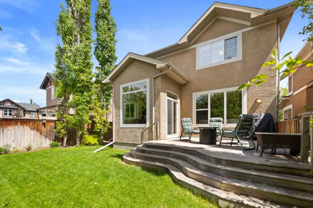 49 Wentworth Mews SW Calgary AB T3H 5K3
