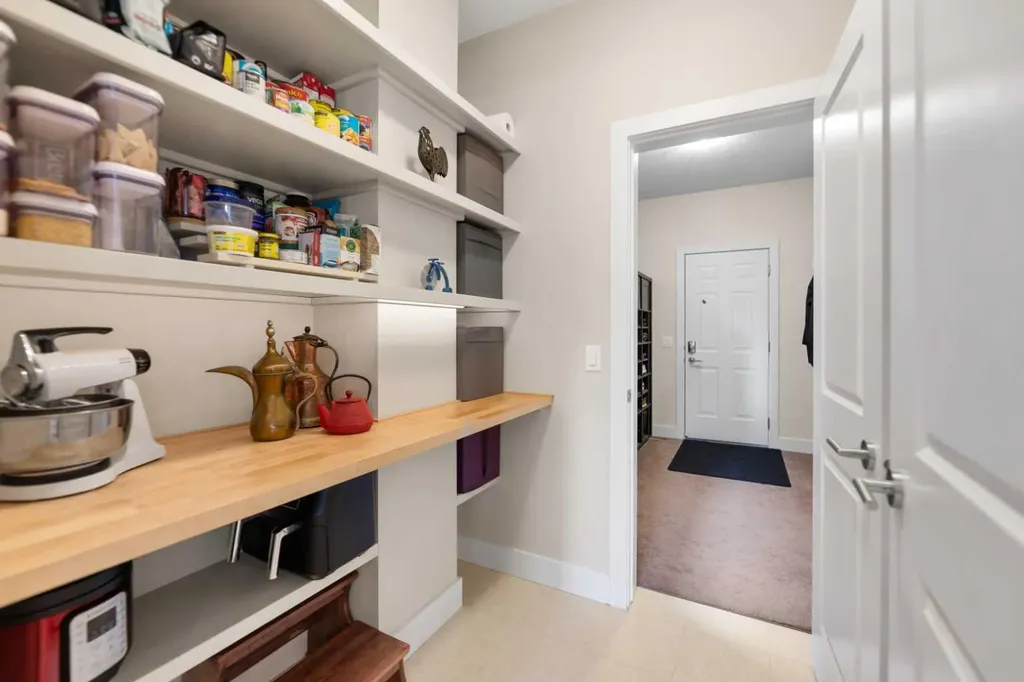 49 Wentworth Mews SW Calgary AB T3H 5K3