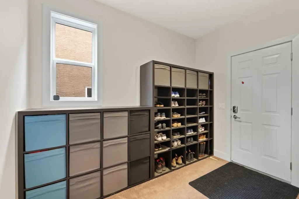 49 Wentworth Mews SW Calgary AB T3H 5K3