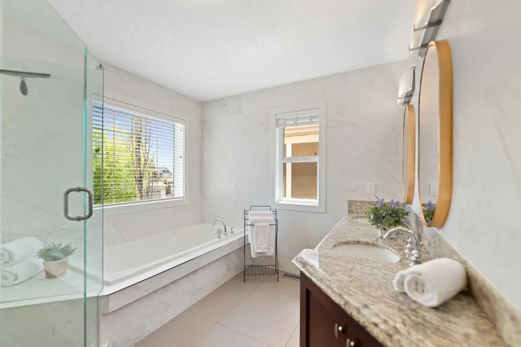 49 Wentworth Mews SW Calgary AB T3H 5K3