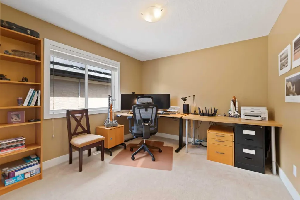 49 Wentworth Mews SW Calgary AB T3H 5K3