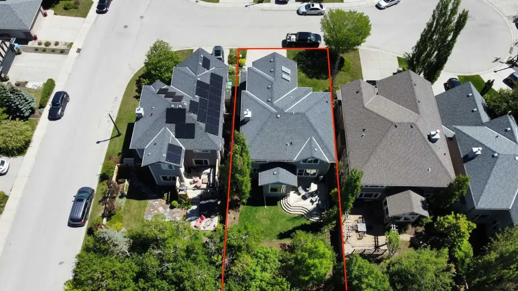 49 Wentworth Mews SW Calgary AB T3H 5K3