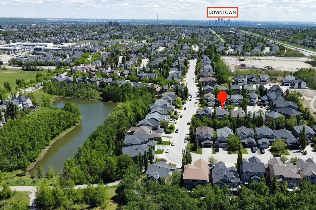 49 Wentworth Mews SW Calgary AB T3H 5K3