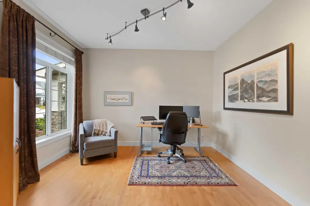 49 Wentworth Mews SW Calgary AB T3H 5K3