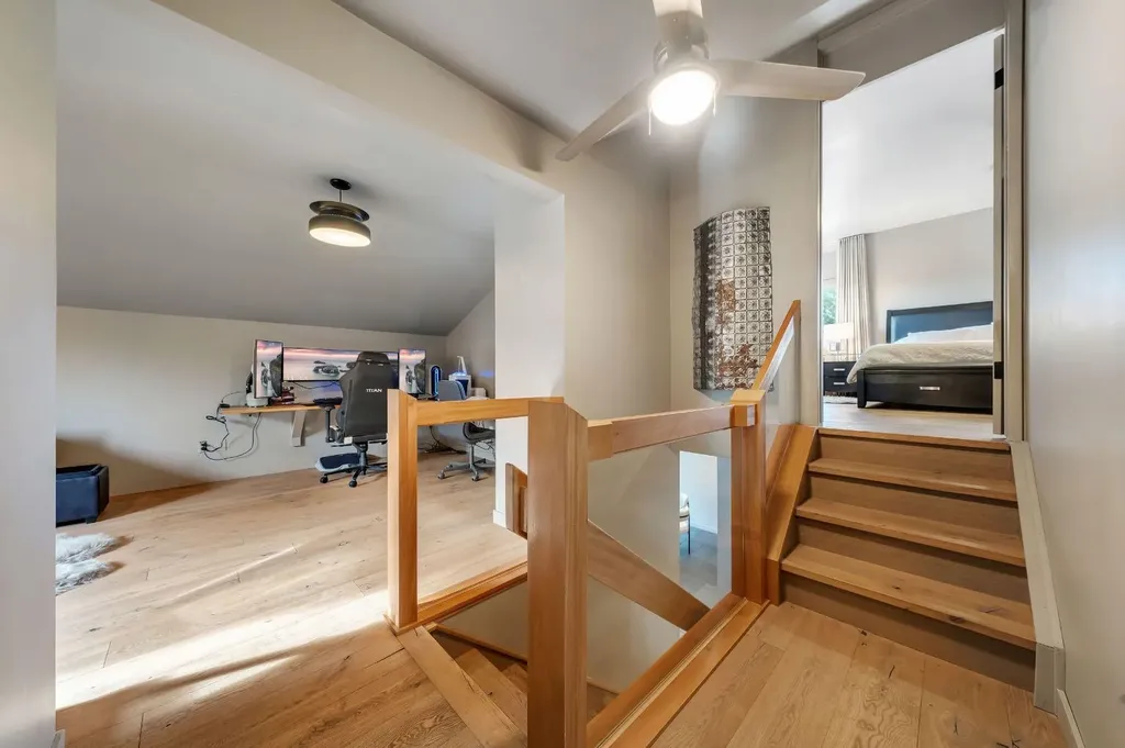 7 Deerwood Road SE Calgary AB T2J 6L2