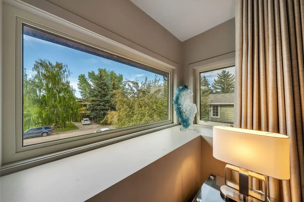 7 Deerwood Road SE Calgary AB T2J 6L2